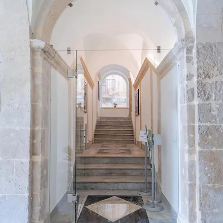 Palazzo Pupillo Fine By Dimore In Sicily * Syracuse